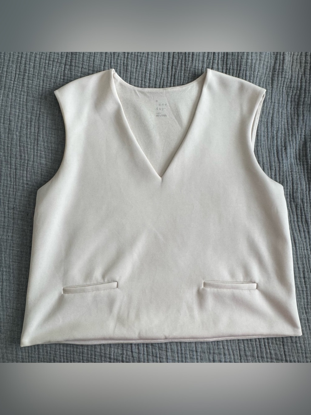 a new day Cream V‑Neck Sleeveless Blouse